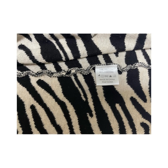 Belldini Womens Hoodie Cardigan Sweater Size L Black-Beige Animal Print cotton - Picture 9 of 9